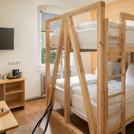 Hotel Bodetaler Basecamp - Bergsport- Und Naturerlebnishotel Höhlenort Rübeland